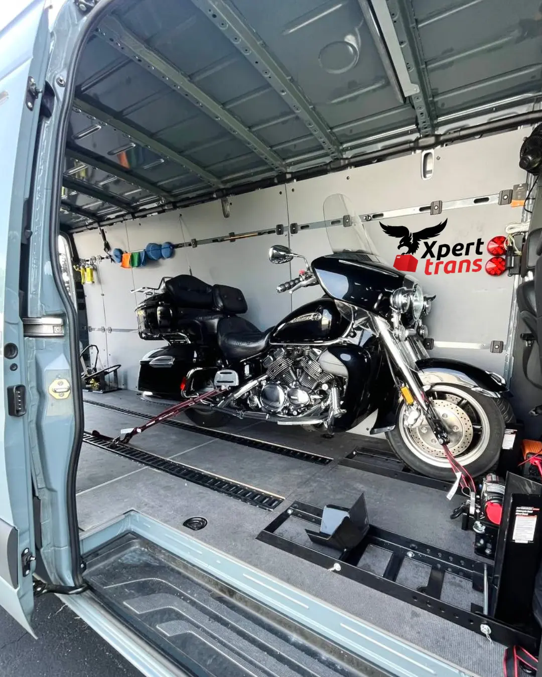 Enclosed motorcycle transport service for safe shipping across the U.S.